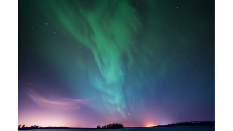 HOW DO THESE NORTHERN LIGHTS FORM? -Friendz10
