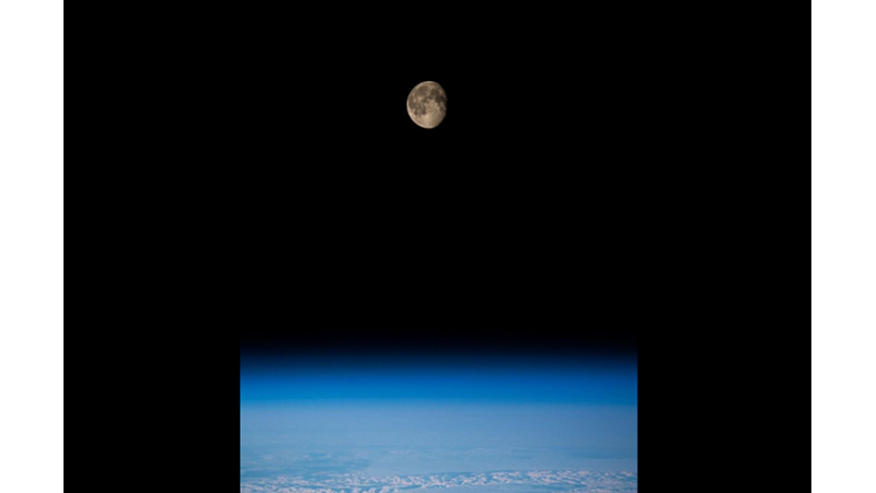 GRAVITATIONAL PULL ON EARTH: THE MOON