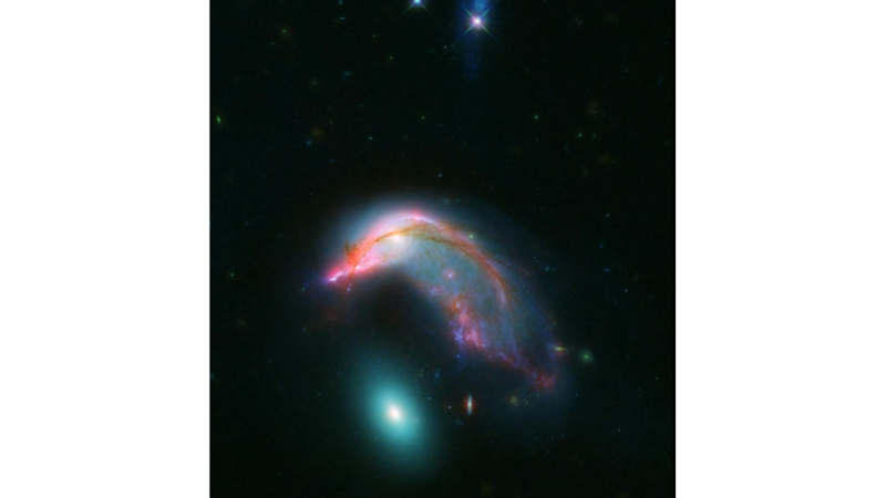 THE SPIRAL GALAXY LIKE A PENGUIN