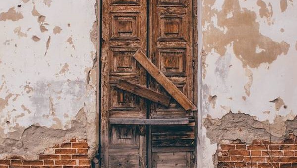 Bazı Kapılar Bazı İnsanlara Açıktır – Friendz10