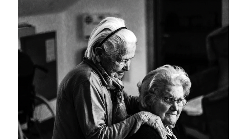 SESSİZ TEHLİKE: 21 EYLÜL DÜNYA ALZHEİMER GÜNÜ - Friendz10