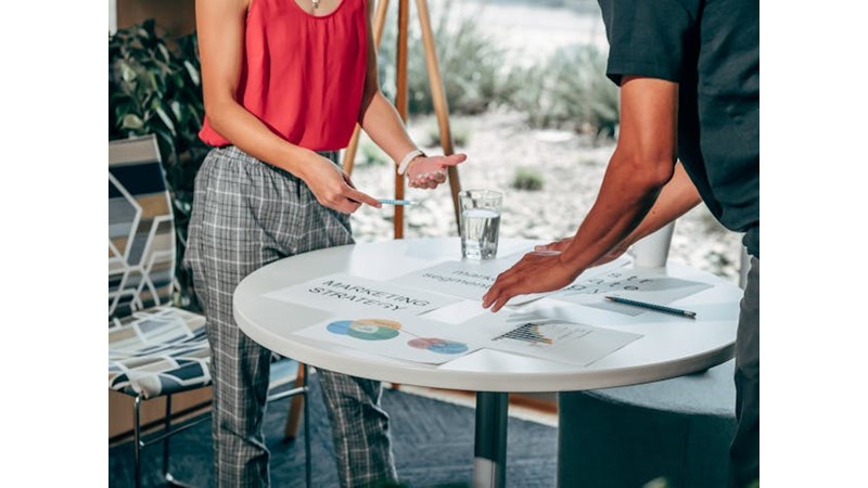 Her Şeyi Yaptığını Zannetmek