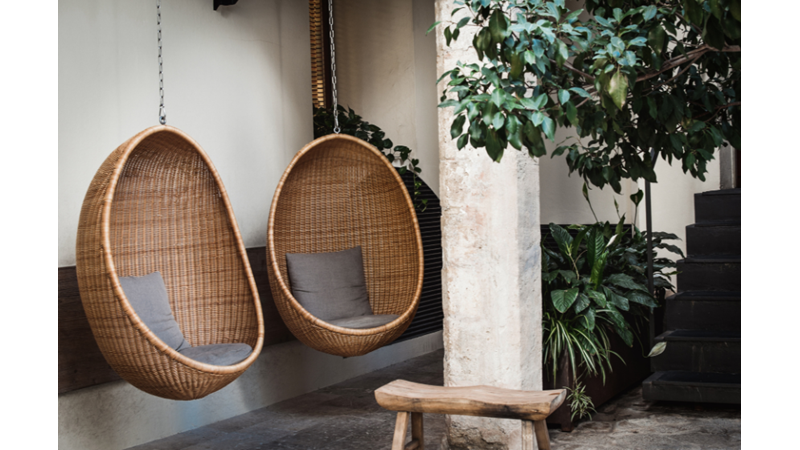 SON ZAMANLARDA BALKONLARIN VAZGEÇİLMEZİ: TEKLİ SALINCAK - Friendz10