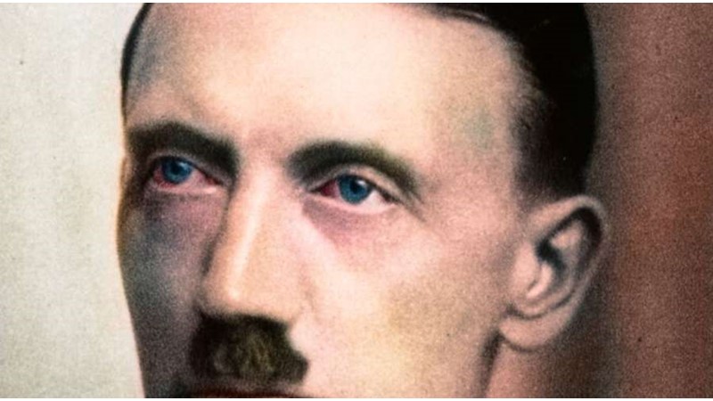 Orta Boylu, Tuhaf Bıyıklı, Öfkeli Bir Adam: Adolf Hitler Yükseliyor 