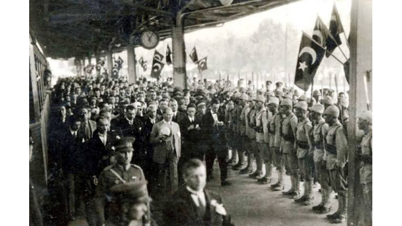 ANKARALILARA SELAM OLSUN: 13 EKİM ANKARA'NIN BAŞKENT OLUŞUNUN 100. YIL DÖNÜMÜ KUTLU OLSUN! - Friendz10