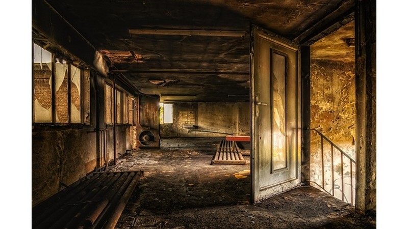 Kapanmayacak Boşluklar