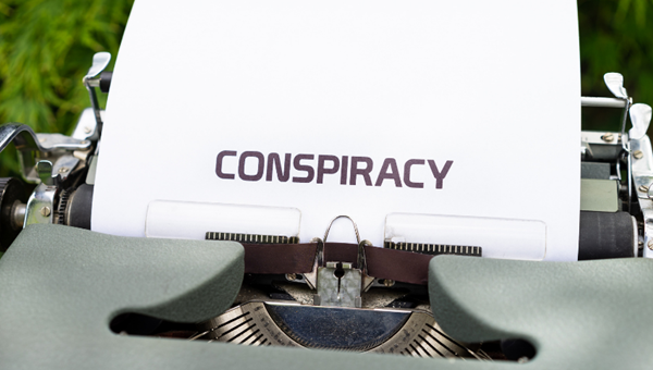 THE LOGICAL REASON WHY PEOPLE BELIEVE IN CONSPIRACY THEORIES -Friendz10