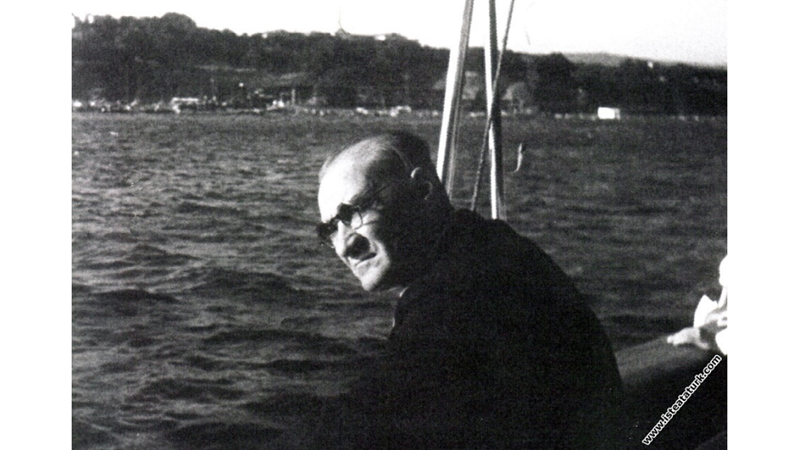 ZAFER BAYRAMIMIZIN 101. YILI KUTLU OLSUN! -Friendz10