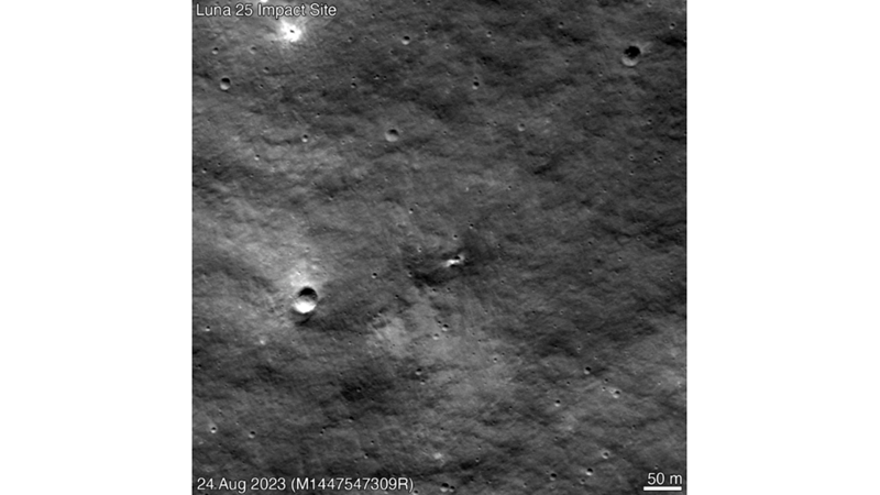 NASA SPOTS A NEW MOON CRATER -Friendz10