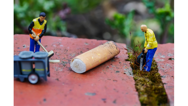 TEMİZLİK YAPARKEN KENDİNİ KAYBEDENLER DERNEĞİ -Friendz10