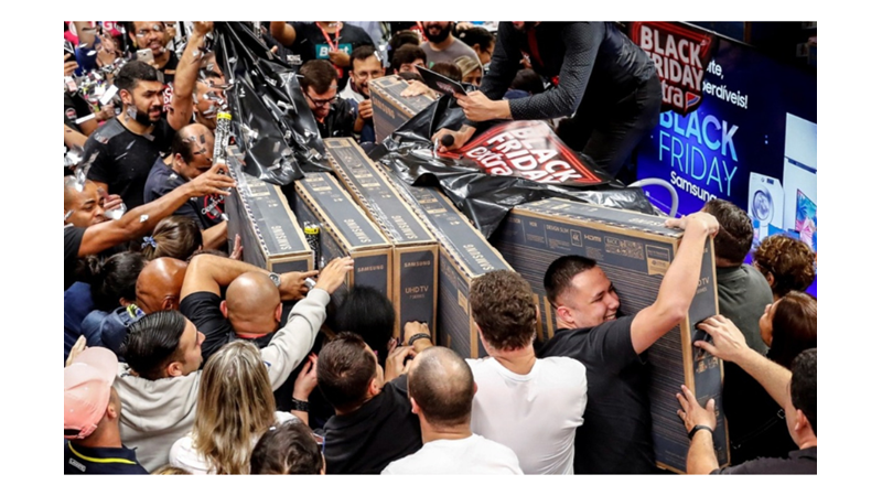 YANA YAKILA İNDİRİMLERİNİ BEKLEDİĞİMİZ ‘BLACK FRIDAY’ NEDİR?