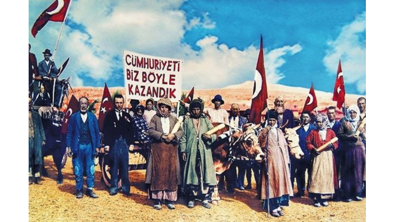 CUMHURİYET BAYRAMI ŞİİRLERİNDEKİ DETONELİKLER -Friendz10