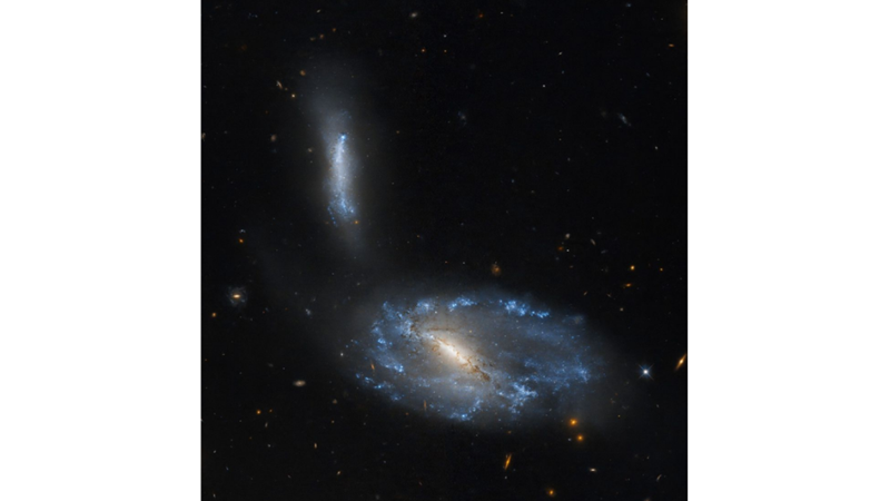 IMAGE OF TWO MERGING GALAXIES