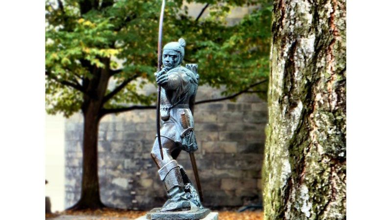 ZENGİNDEN ALIP FARİRE VEREN: ROBIN HOOD