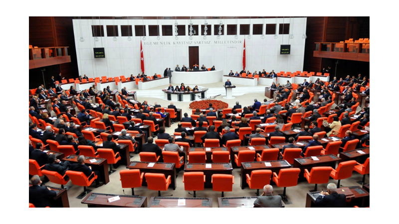 MİLLETVEKİLLERİ DEPREMZEDELERE BİR AYLIK MAAŞLARINI BAĞIŞLIYOR