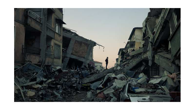 DEPREMDEN ETKİLENEN ÇOCUKLAR İÇİN ÖZEL OKULLARDA KONTENJAN AÇILDI