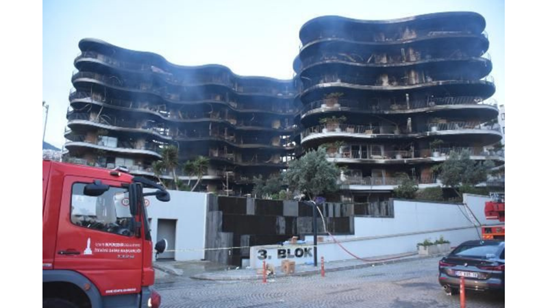İZMİR NARLIDERE’DEKİ YANGIN SÖNDÜRÜLDÜ!