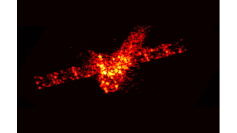 IMAGES SHOWING THE FALL OF A BURNING SATELLITE TO EARTH -Friendz10