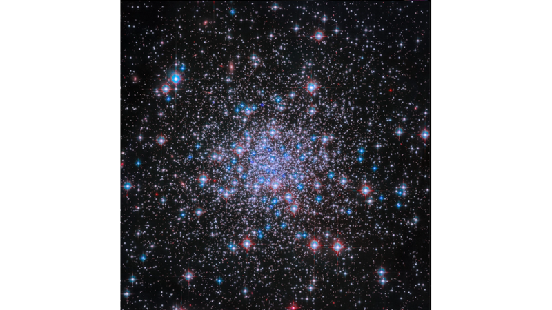 THE MOST BEAUTIFUL OF COLLECTIONS: LUMINOUS GLOBULAR CLUSTER