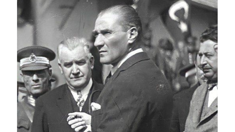 AH BU BİLGİDEN SONRA GÖĞSÜME BİR AĞIRLIK ÇÖKTÜ: ANKARA ATATÜRK’Ü SON KEZ UĞURLADIĞINDA