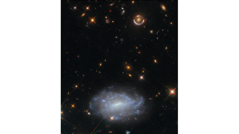 GÖRELİLİK KURAMI CANLANDIRMASI GİBİ: EINSTEIN HALKALARI