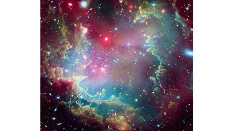 ŞENLİKLİ BULUTLAR ARASINDA PARLAYAN: NGC 602