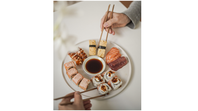 WOULD YOU LIKE TO EAT CHINESE FOOD IN COMFORT?