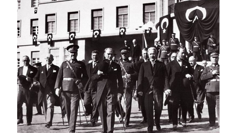 ATATÜRK'ÜN AĞZINDAN CUMHURİYETİN İLANI