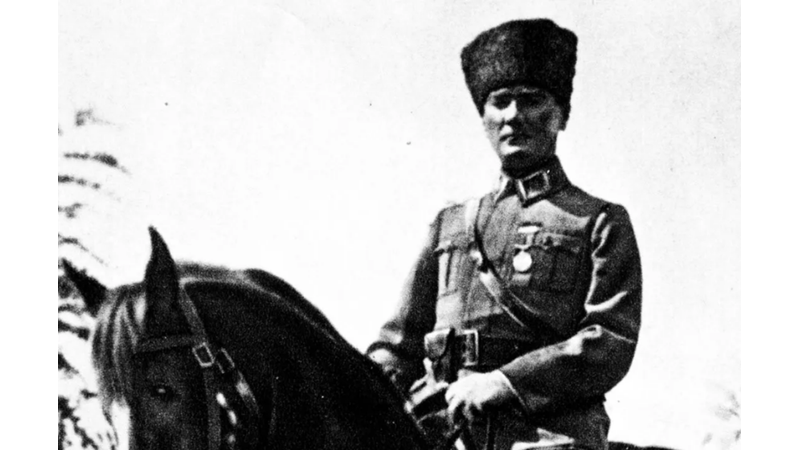 8 OCAK: ERZİN'İN KURTULUŞU’NUN 101. YIL DÖNÜMÜ KUTLU OLSUN!