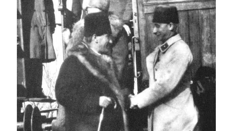 2 NİSAN: VAN'IN KURTULUŞU’NUN 105. YIL DÖNÜMÜ KUTLU OLSUN!