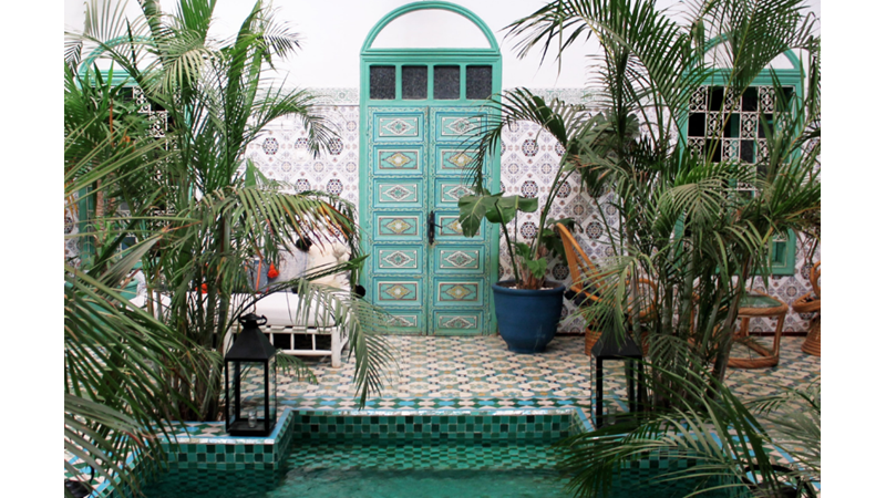 KIRMIZI ŞEHRE MERHABA: MARAKEŞ / FAS