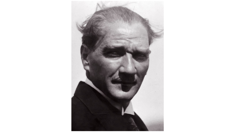 ATATÜRK ANILARI: KIYMET BİLİRDİ