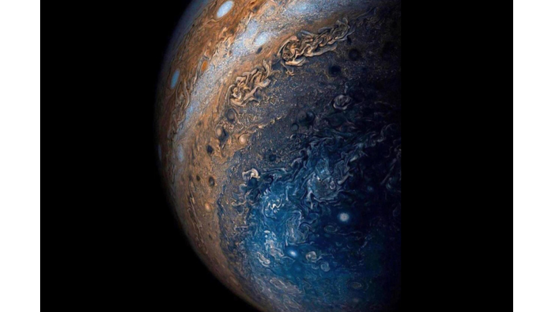 THE CLOSEST IMAGES OF THE JUPITER EVER -Friendz10