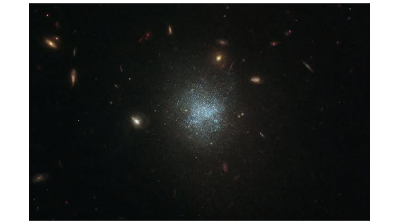 30 MİLYON IŞIK YILI UZAKLIKTAKİ SOLUK GÖKADA: UGC 695