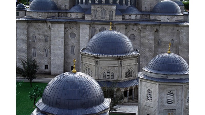 Padişah Sadrazamlarına Nasıl Davranırdı?