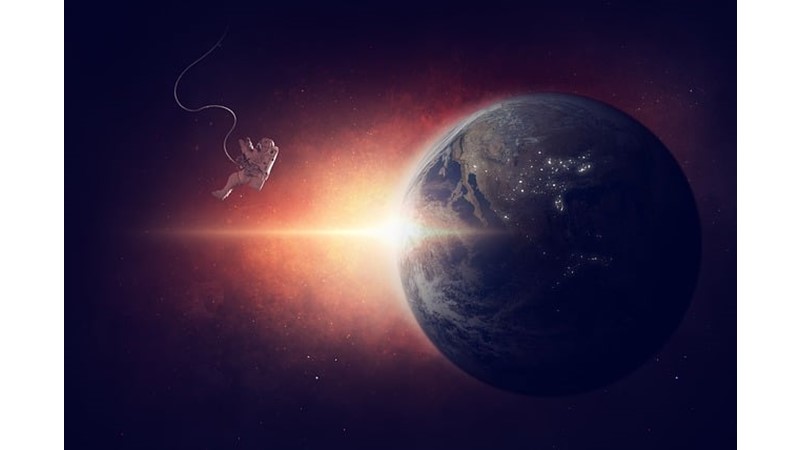 Dünya'nın Güneş'in Çevresinde Döndüğünü İlk İddia Eden Kişi Kimdir?