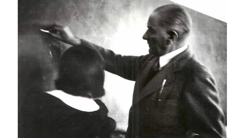 24 KASIM’DA TÜRKİYE BÜYÜK MİLLET MECLİSİ OYBİRLİĞİ İLE KABUL ETTİ: MUSTAFA KEMAL’İN ATATÜRK OLDUĞU GÜN - Friendz10