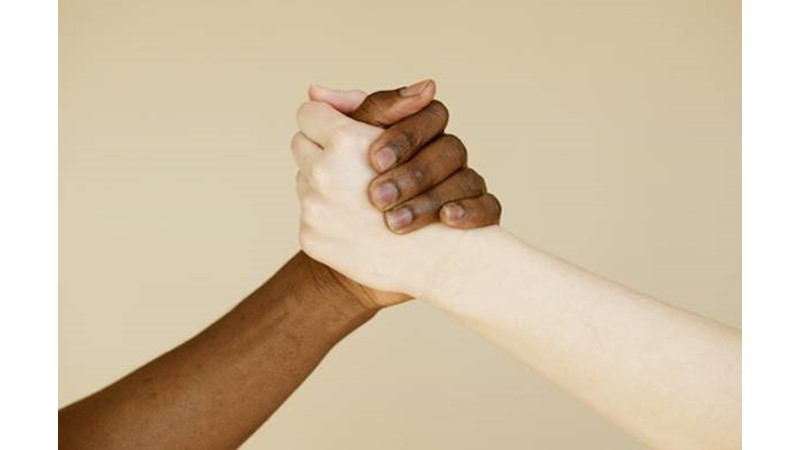 İnsanların Diğer İnsanlara Bağımlı Hale Gelmesi – Friendz10