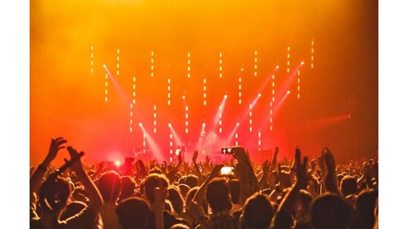 Seslere Tahammül Edememek – Friendz10