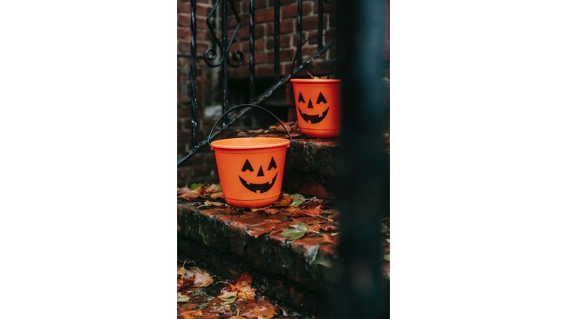 Gelenekler Zaman Geçtikçe Saçma Olmaya Başlar – Friendz10