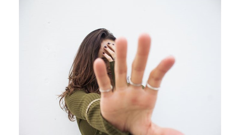 İnsanın Kendi İçine Kapanması