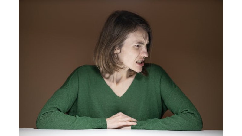 İnsan Aslında Kendisine Kızar