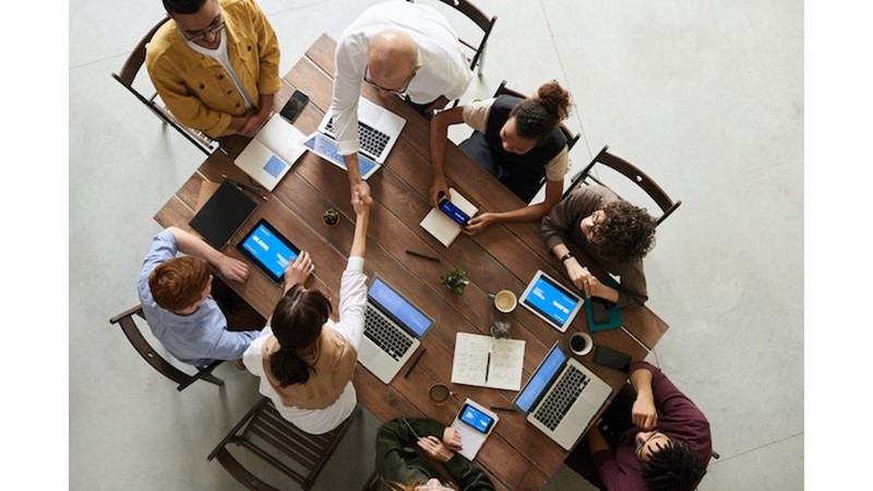 Tam Kadro Çalışmak – Friendz10