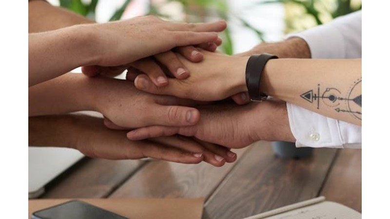 Ekip Arkadaşlarımızla Uyumlu Hareket Edememek – Friendz10