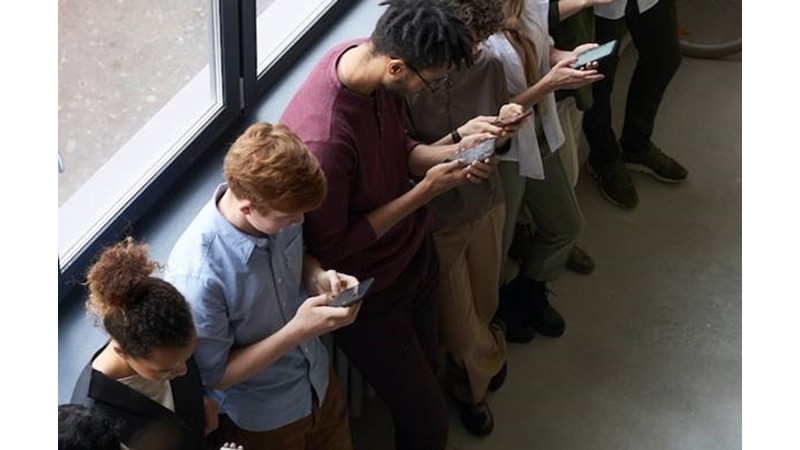 İşten Kaçma Çabası – Friendz10