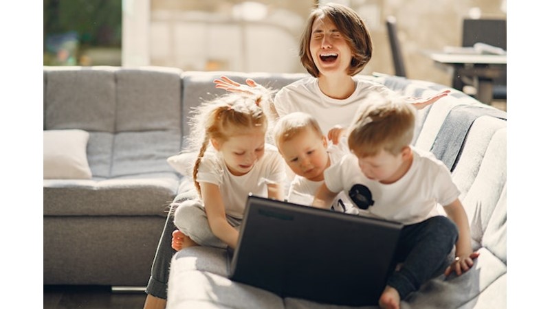 Aynı Anda Bir Sürü Şey Yapmak – Friendz10