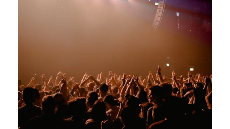 Kalabalıklar İçinde Kaybolmamak