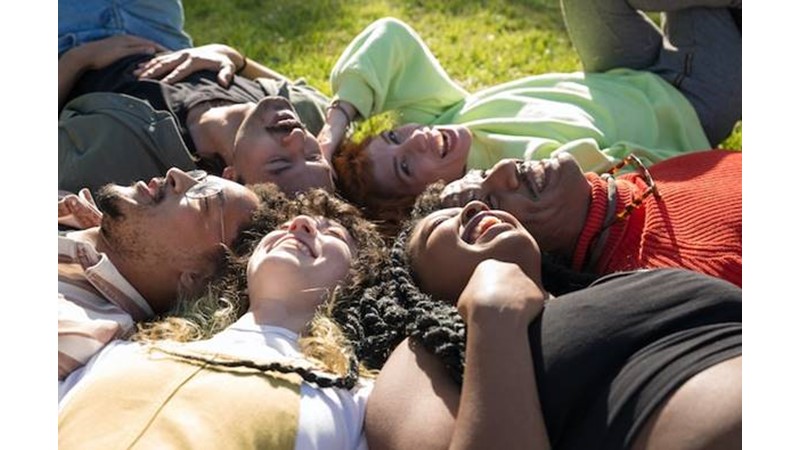 Sosyal Çarpışmalar – Friendz10