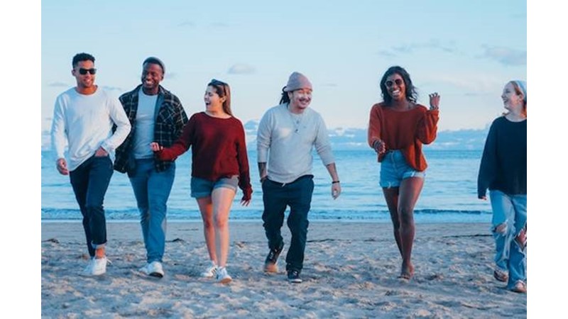 Yanına Yakışıp Yakışmaması – Friendz10