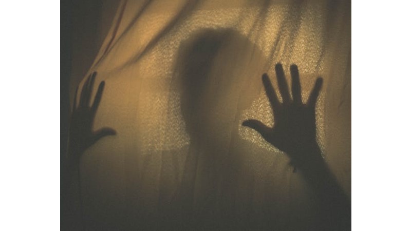 İnsanın Kendi İçine Kapanması